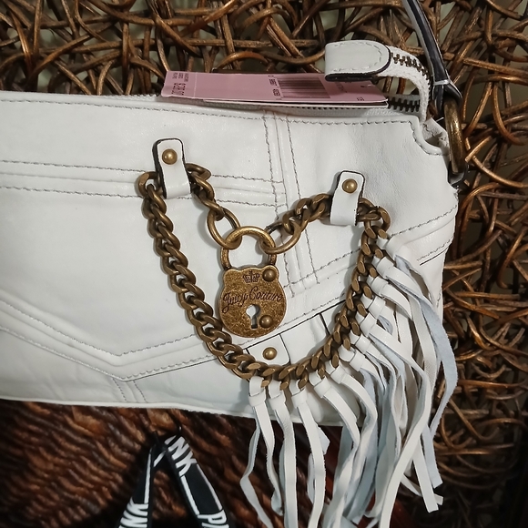 Juicy Couture NWT White Locket Tassel Purse Handbag - Picture 2 of 9